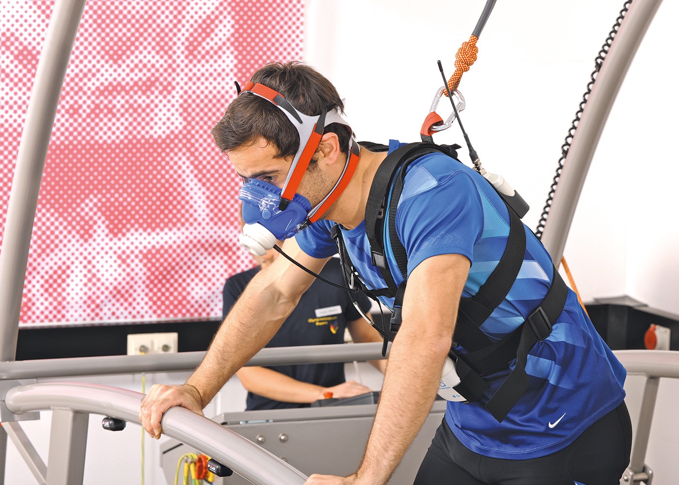 h/p/cosmos oversize treadmill for performance diagnostics