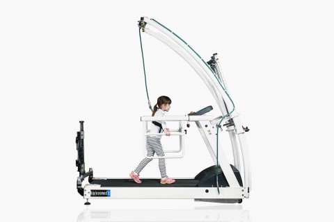 h/p/cosmos treadmill pluto with paediatric handrail