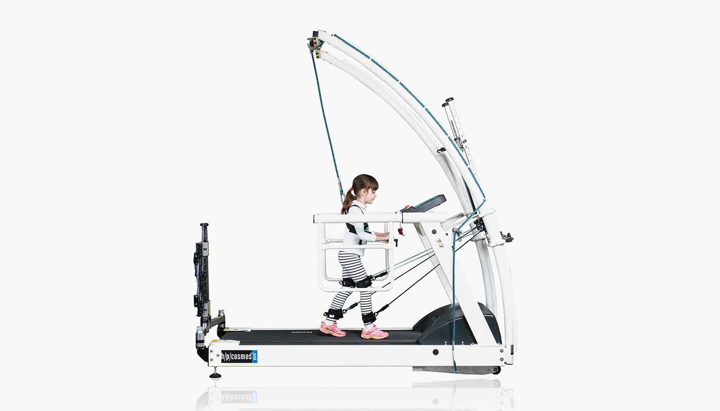 h/p/cosmos treadmill pluto with paediatric handrail